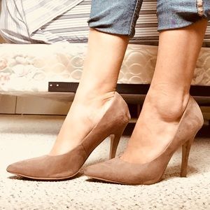 Forever 21 Faux Suede Heels/Pumps 8.5